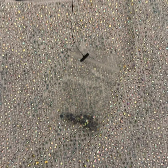 AKIRA Cream Sequin Asymmetrical Crop Tank Top M - Picture 3 of 7